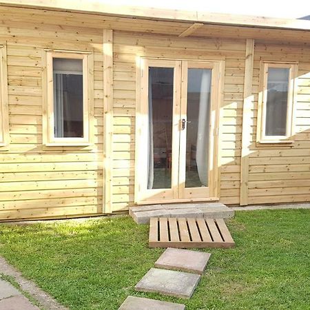 Urban Log Cabin Near Zone 2 Tube London Ngoại thất bức ảnh